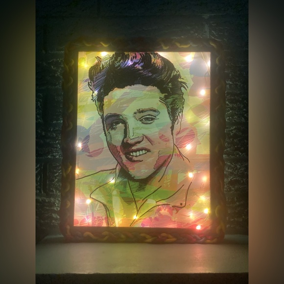 Elvis Presley Print - Upcycked - Backlit with Hand Drawn Reverse Image - Picture 4 of 10